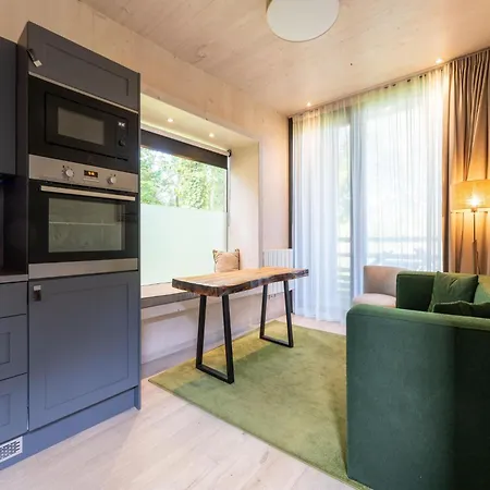 Cozy Forest Retreat For Two 펜션